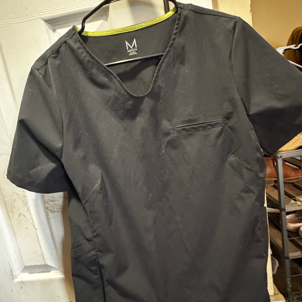 Women’s Black Scrub Top